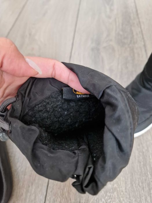 Cizmulite iarna  Batman 27