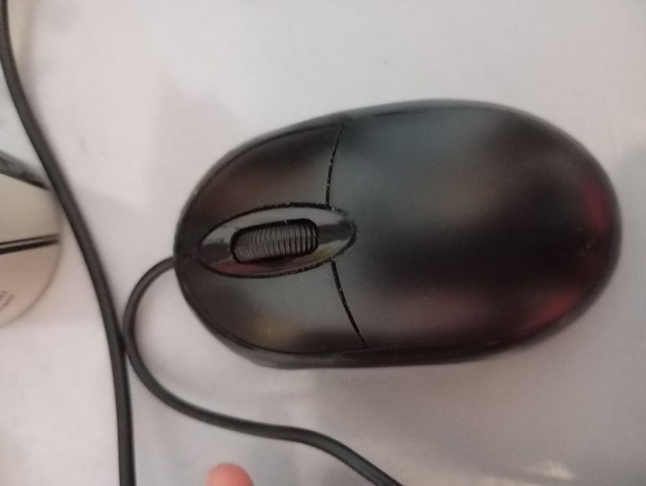 Vand mouse uri de gaming