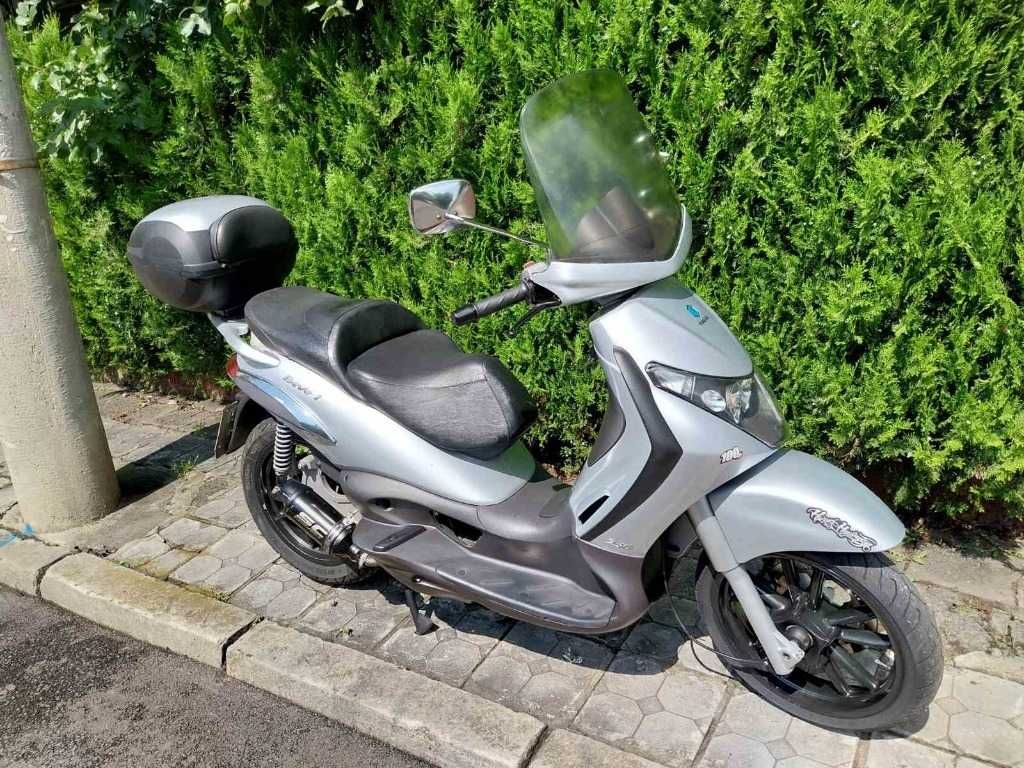 Piaggio Beverly 125