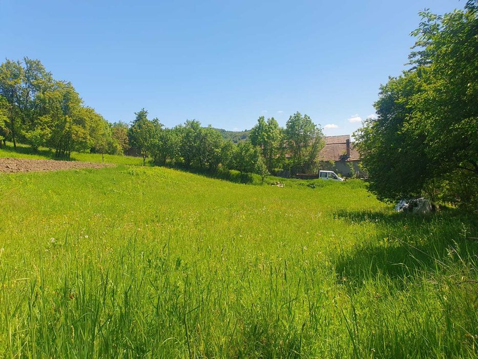 teren intravilan, sat Porumbeni, jud. Mures