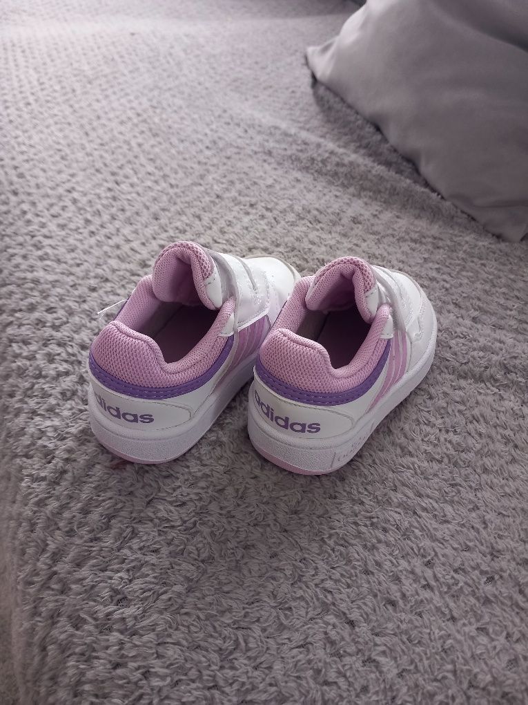 Детски обувки Adidas 23