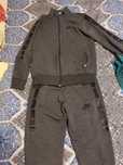 Costum de sport barbati !