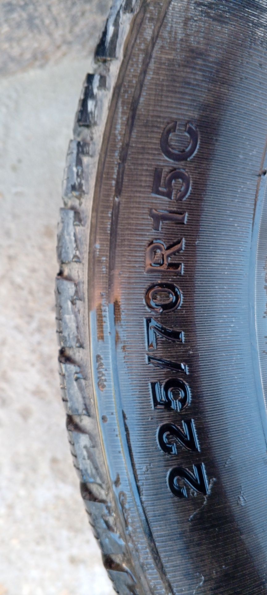225/70/R15C жаксы жагдайда