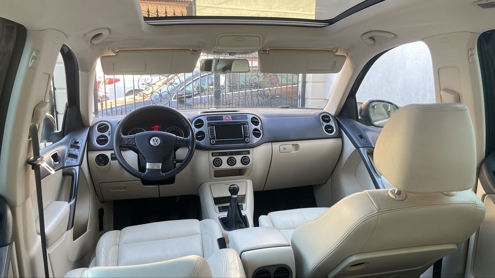 VW Tiguan,2.0tdi,Piele crem,4x4,euro5*Garantie*Rate*