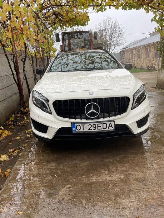 Vând Mercedes Benz Gla200CDI 2015