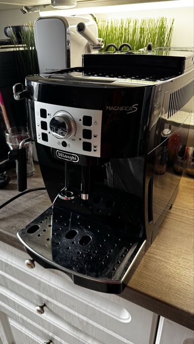 Vand Espressor automat Magnifica S