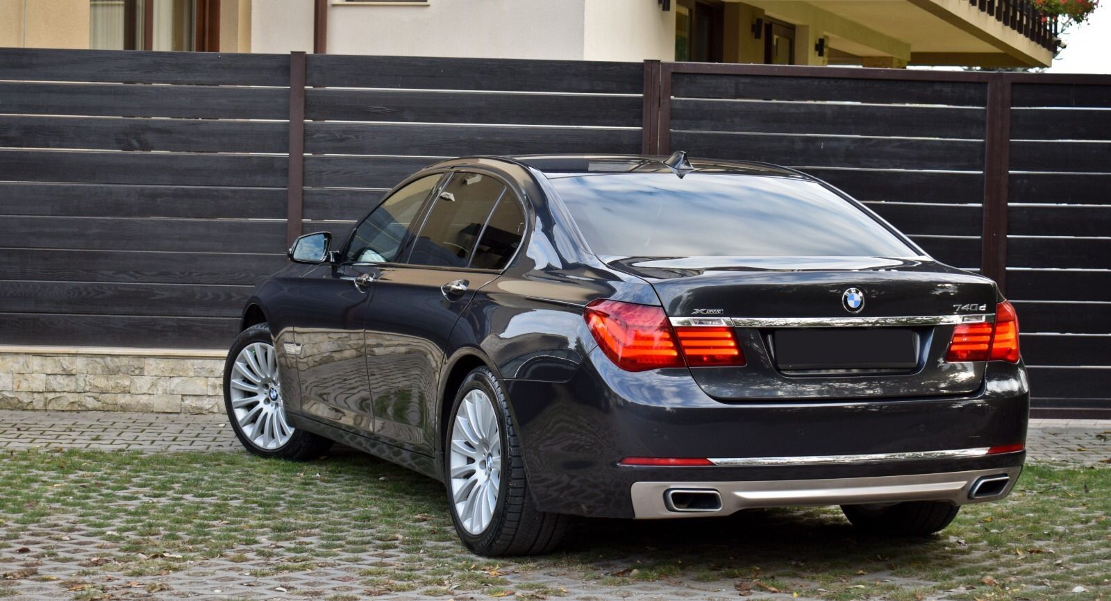 OFERTA VAND BMW 740 D X-DRIVE long 2012 unic proprietar fiscal pe loc