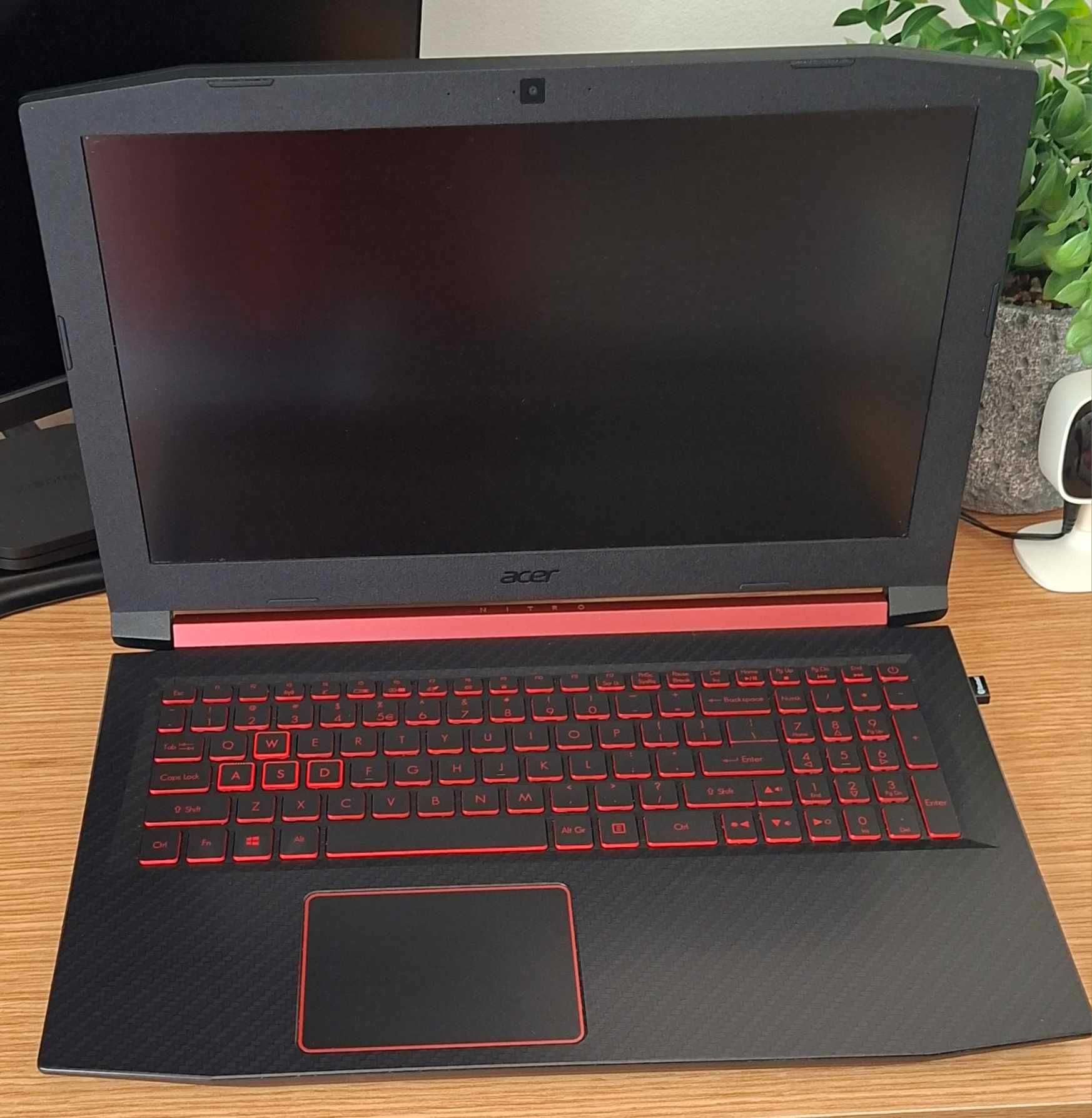 Laptop Gaming, i5-8300H, 16GB RAM, 1 TB SSD, GeForce GTX 1050 4GB