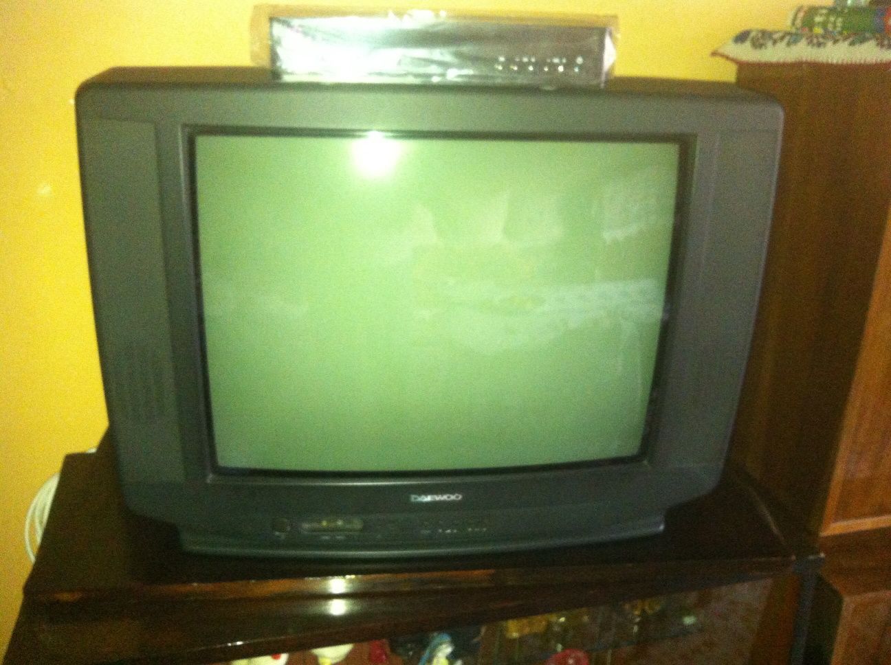 TV beko diagonala 55cm 120 de canale și TV Daewoo diagonala 55cm 120de