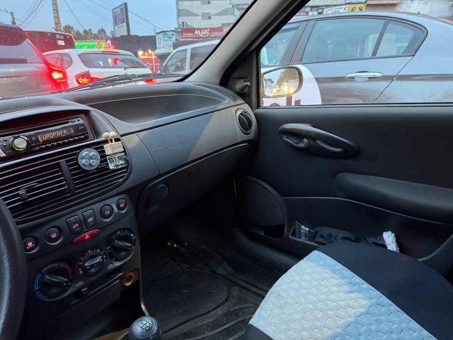 Fiat Punto 146k km functioneaza excelent,  actele si verificari la zi