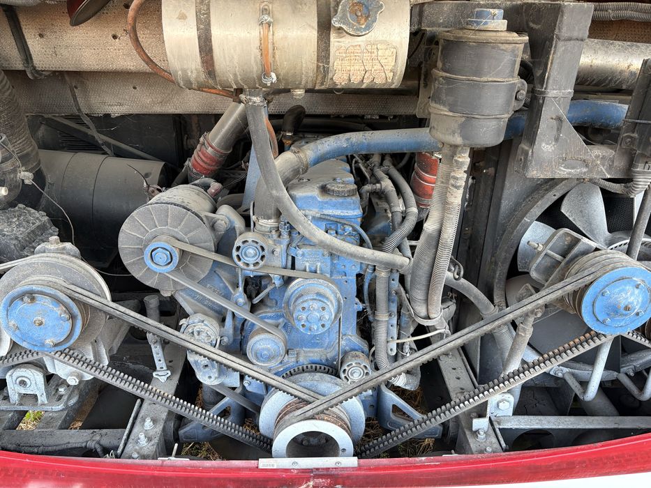 Autocar Yutong 37+1+1 2009 e5 motor cummins