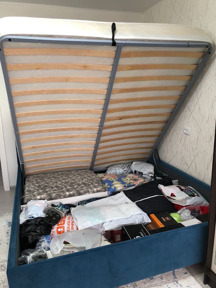 Продается кровать