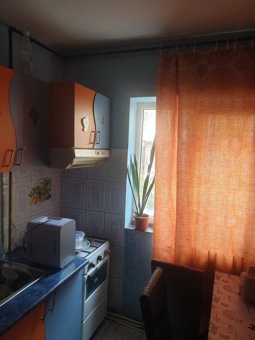 Garsonieră cf 1 de închiriat 900 lei