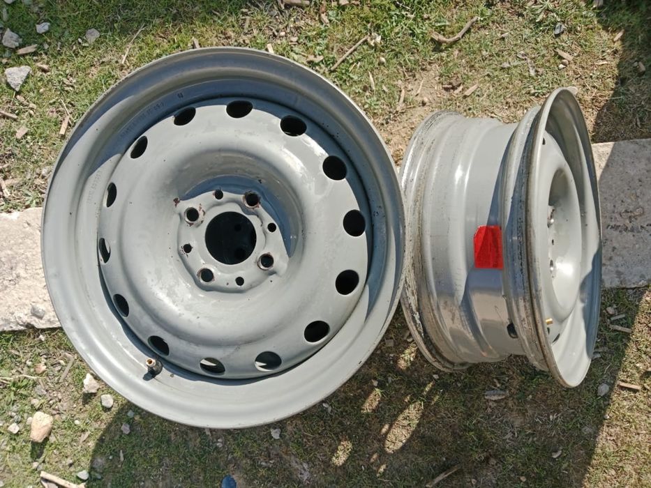 Срочно продам диски на авто R14