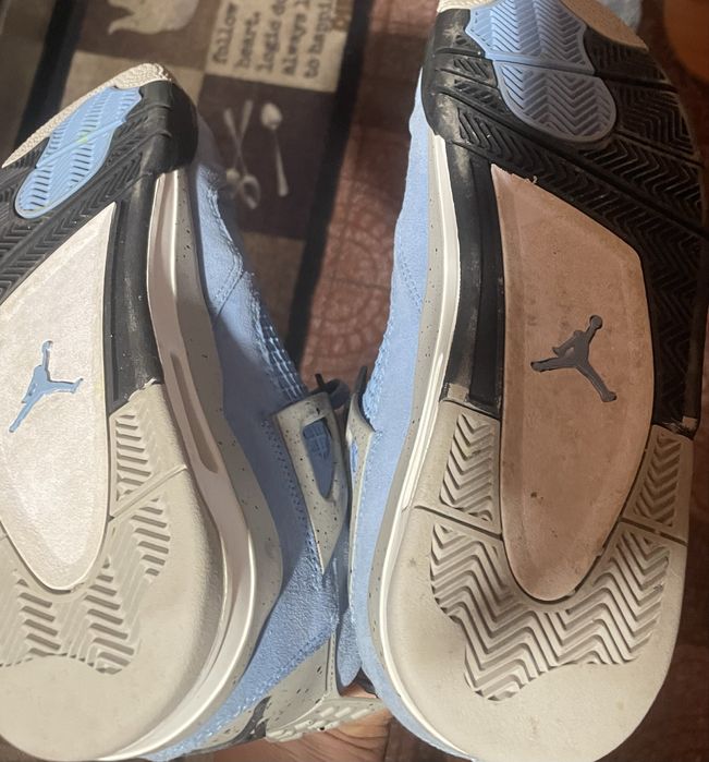 Jordan 4 university blue