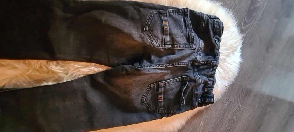 Vand jeans băiat Zara