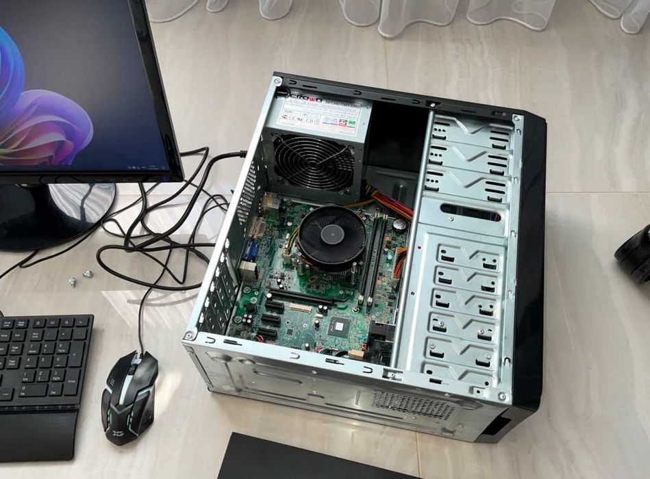 Компьютер i3 ( в нём много игр )