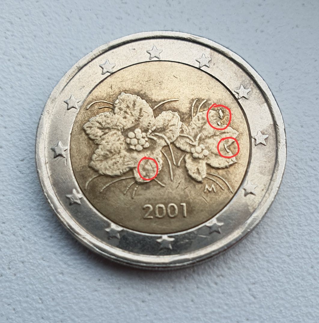 Moneda 2 euro, Finlanda, 2001, cu 3 defecte rare de batere