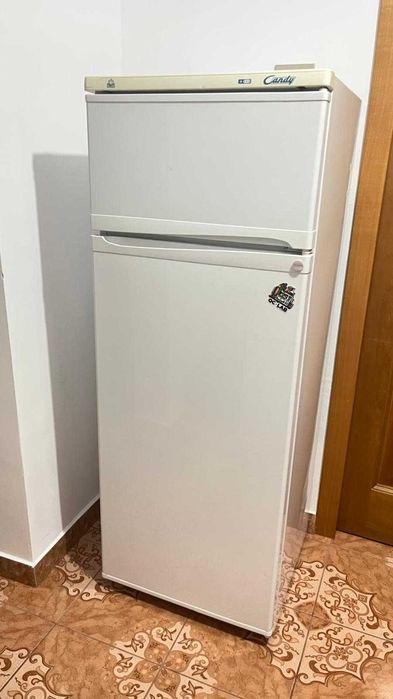 Frigider Candy cu congelator