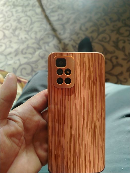 Redmi 10 holati yahshi imeka 2 kala simkarta ham otkan