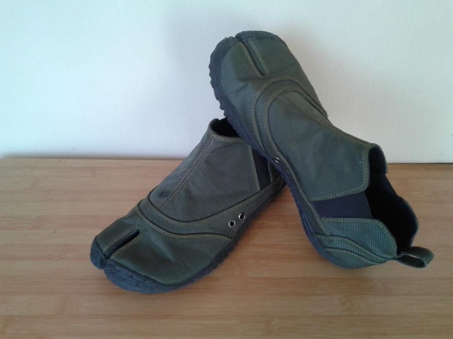 Tabi Split Toes Pantofii - 43 , 27,5 cm din Japonia