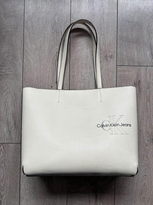 Чанта Calvin Klein