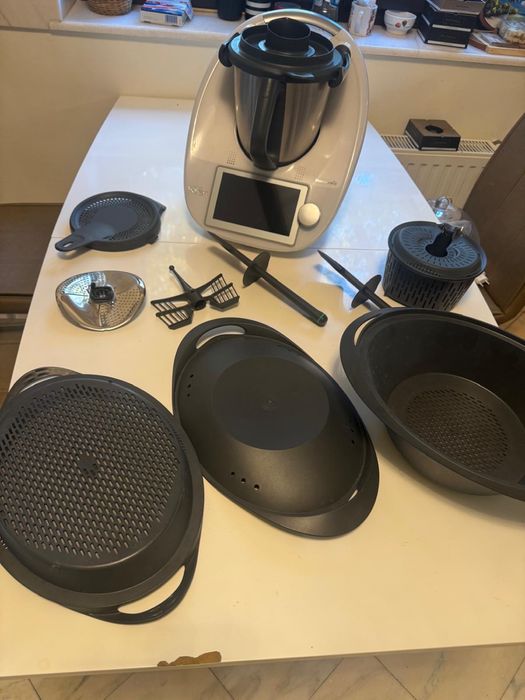 Thermomix tm6 in stare impacabila si cu garantie