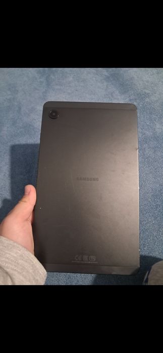 Продам планшет роботает