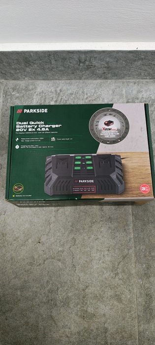 Incarcator dublu Parkside 20V