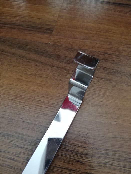 Закачалка за окачване на врата