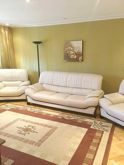 Vaslui, apartament 4 camere Piata Traian, 105 mp, 2 bai, comision 0