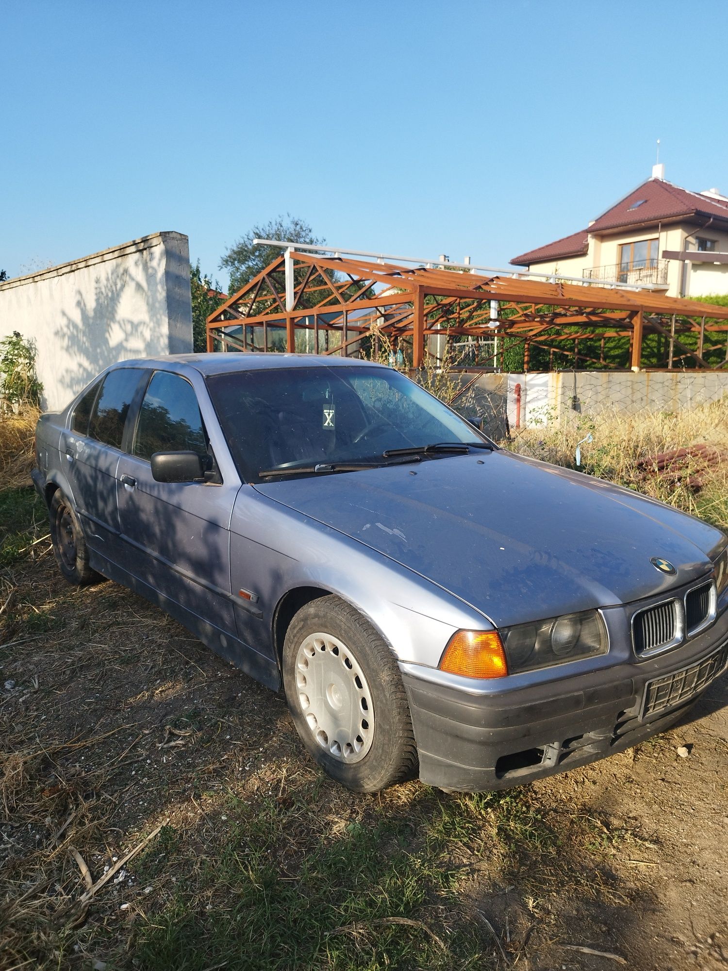 Bmw  e36 318i - НА ЧАСТИ