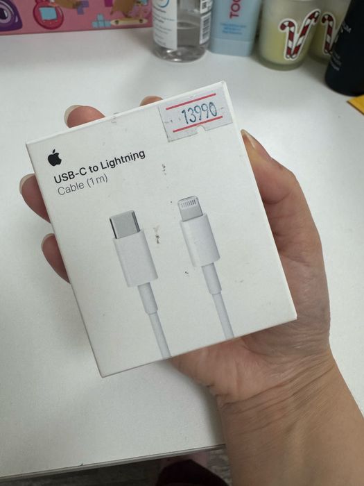 Продам оригинал шнур зарядку на айфон lightning type C