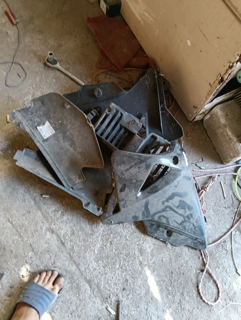 Vând cross pentru reparat
