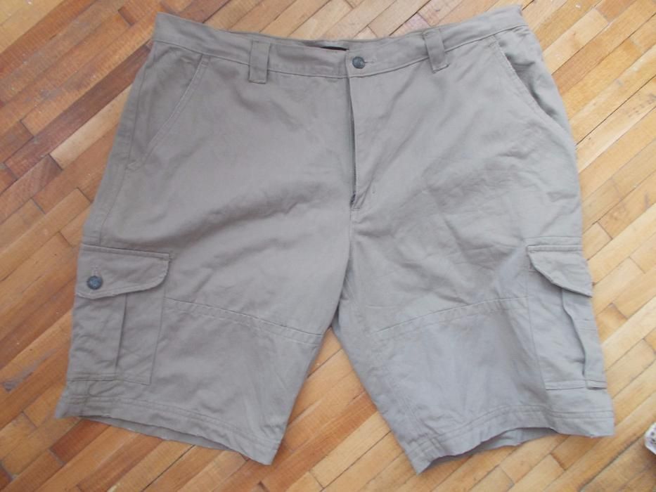 pantaloni scurti de doc,marimea 50-xxl,de firma,ramburs