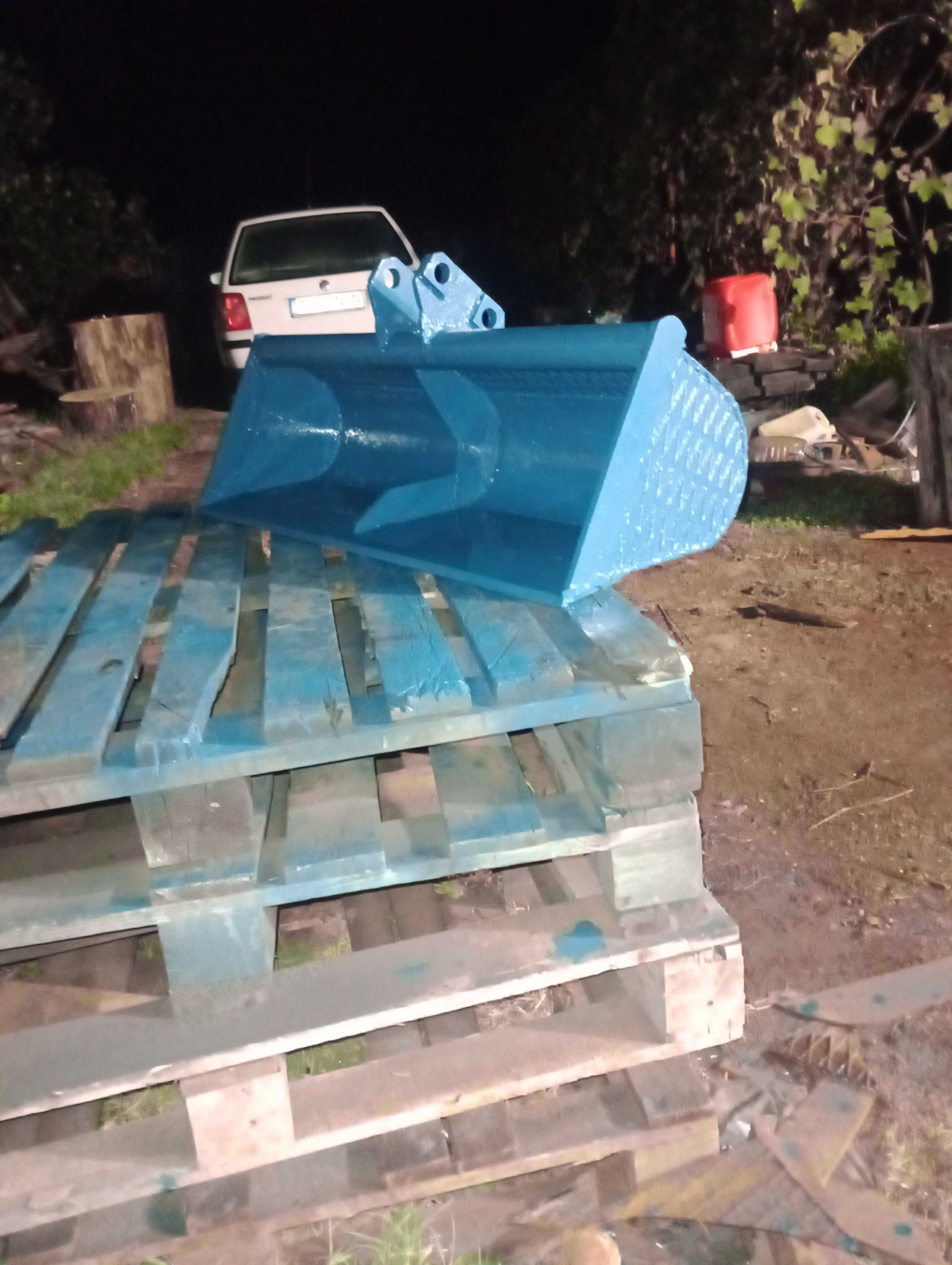 Cupe de taluz și de săpat miniexcavator