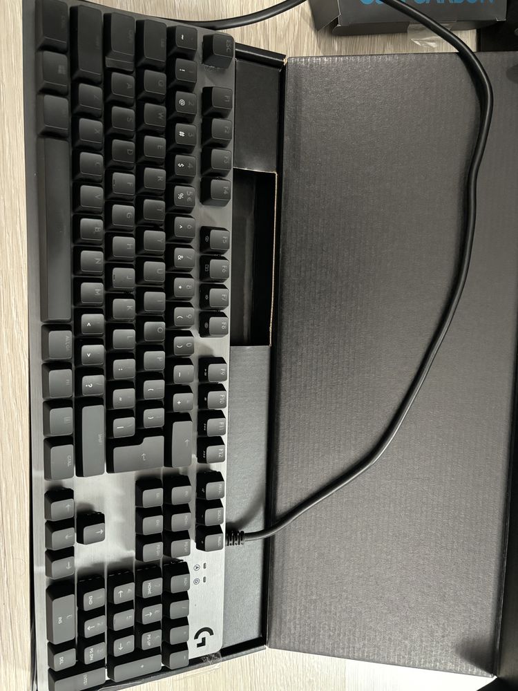 Tastatura mecanica ganing RGB Logitech G512 carbon