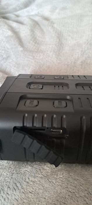 Бинокъл с нощно виждане