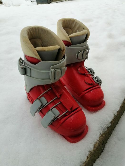 Clăpari mărimea 30