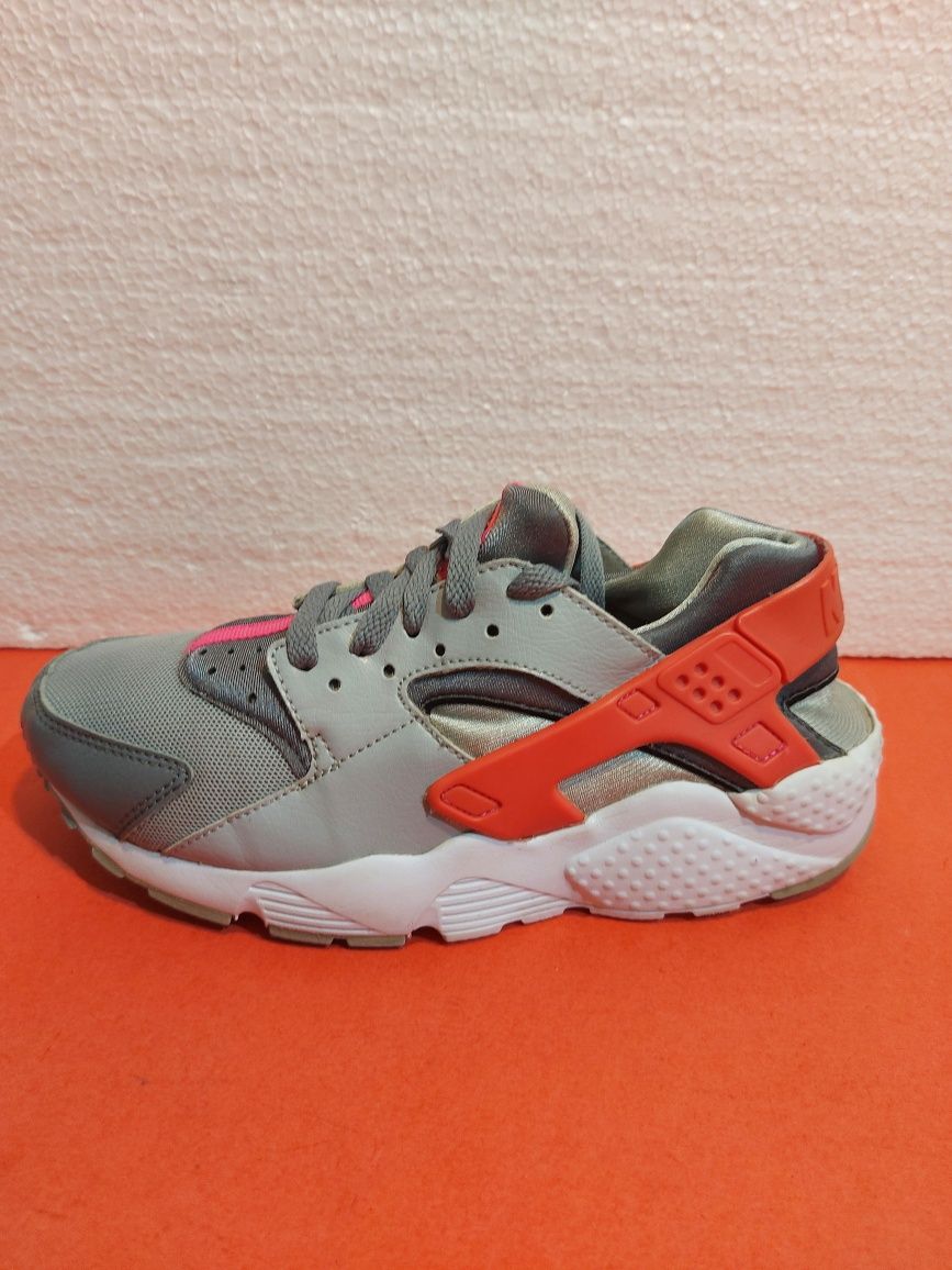 Nike Huarache  номер 38  Оригинални маратонки