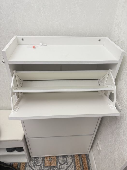 Продам обувницу для прихожей