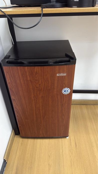 мини холодильник, в хорошем рабочем состоянии