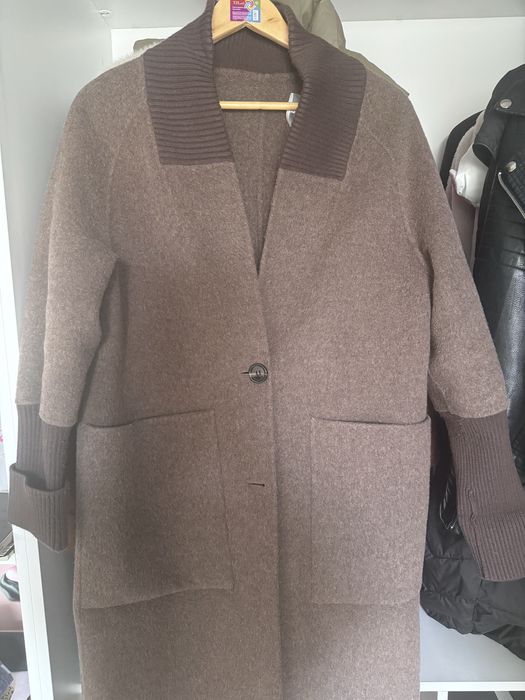 Продам пальто кашемировое шоколадного цвета 44-46 размера Max mara