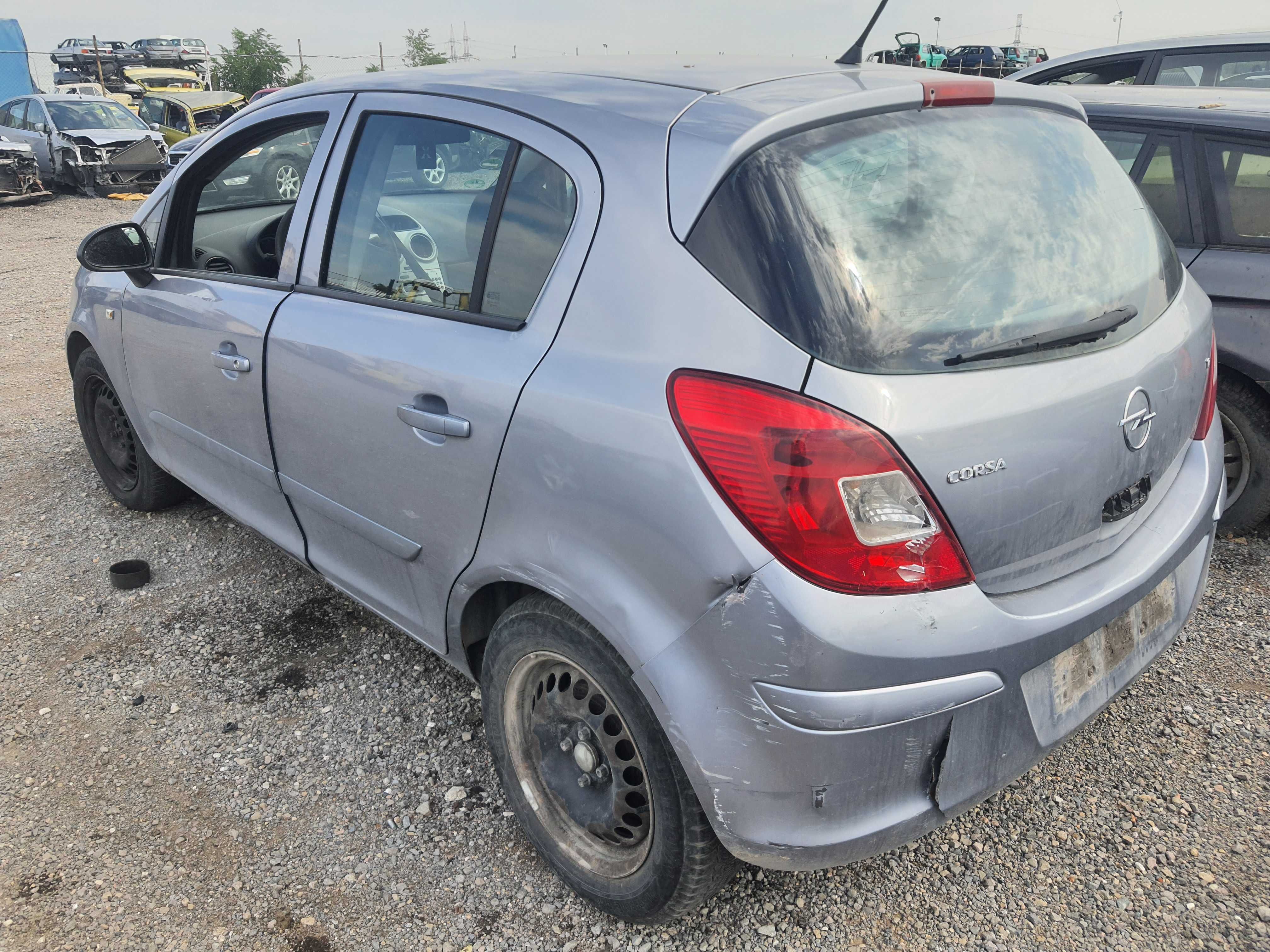 На части! Opel Corsa D 1.2