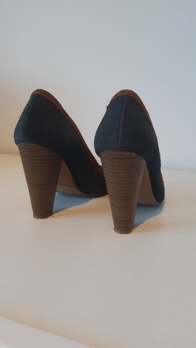 Pantofi piele întoarsă Stradivarius / mar 37