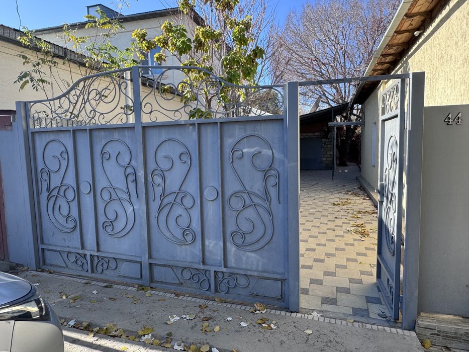 Продам ворота б/у самовывоз