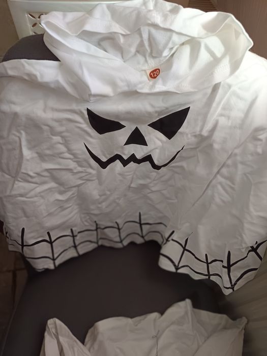 Costum halloween-fantomite