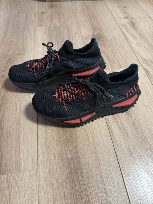 Обувки adidas 42