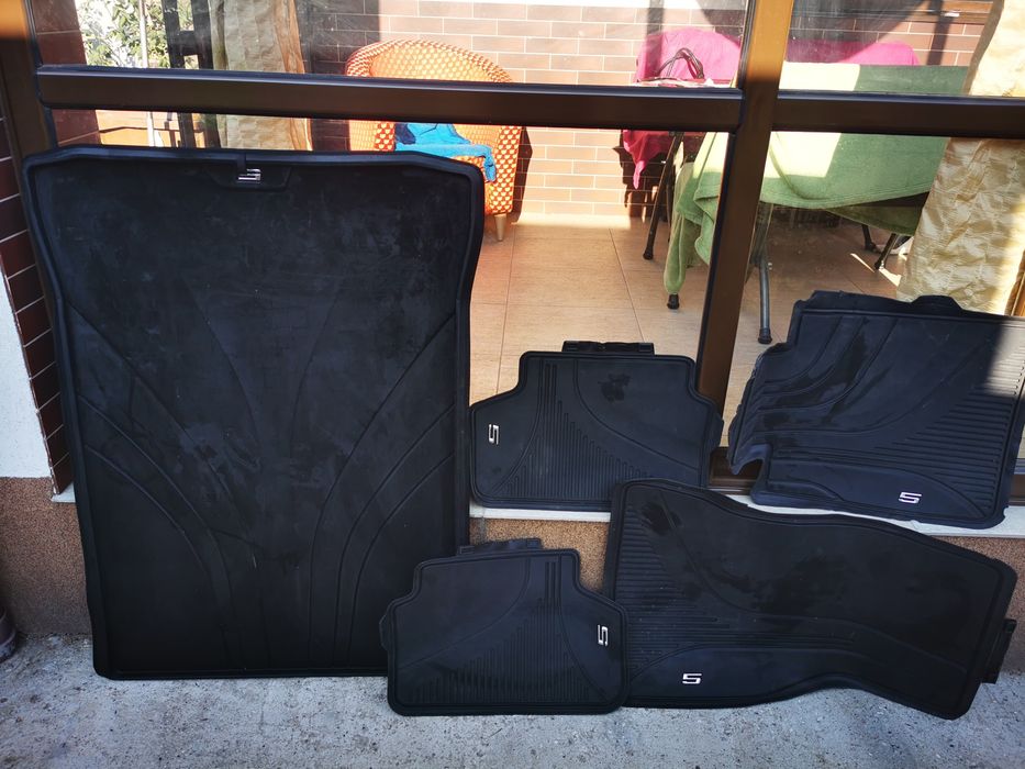 Set complet covorașe originale, de protecție +tăvița portbagaj, pentru