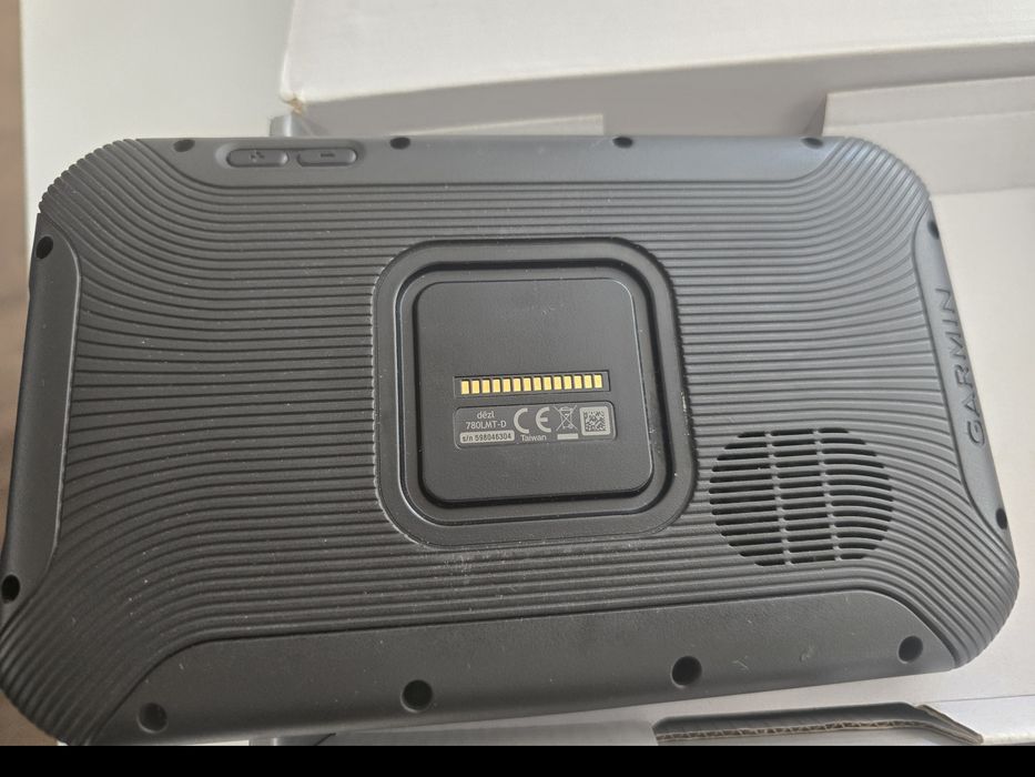 Навигация за камион Garmin Dezl 780 LMT-D
